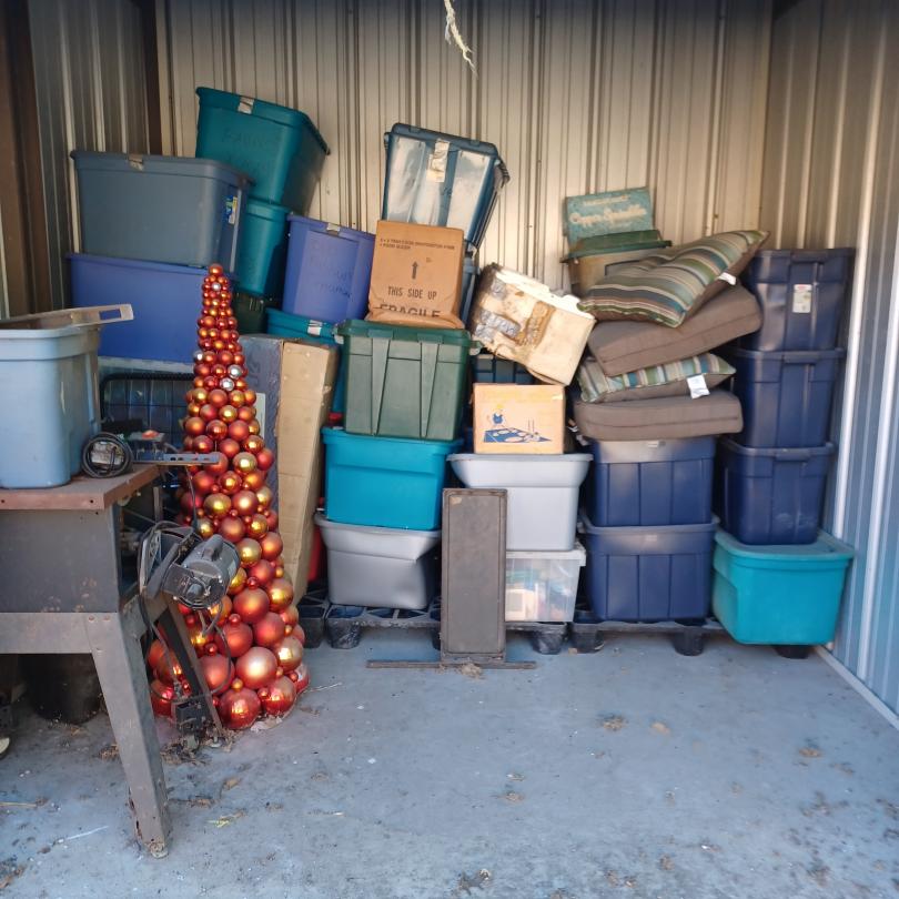 Storage Unit Auction in Terre Haute, IN at Red Dot Storage 27 ends on